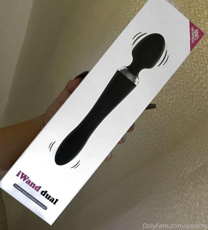 New toy 😍💦 
taking requests & customs today