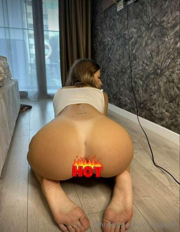 ## @naughty_tiffani 🤍
🤭Oh, I think something fell down. What..