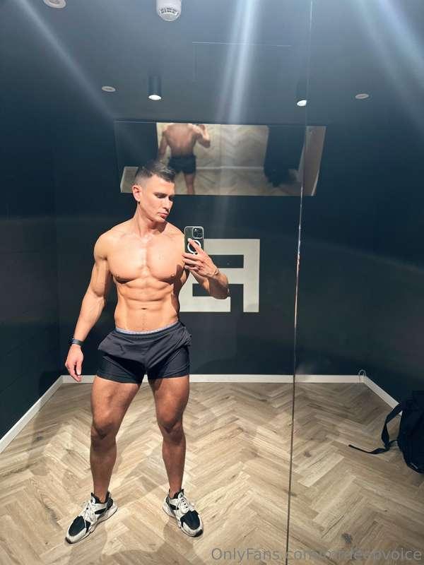 If we ever cross path in a gym... would you take your shot a..