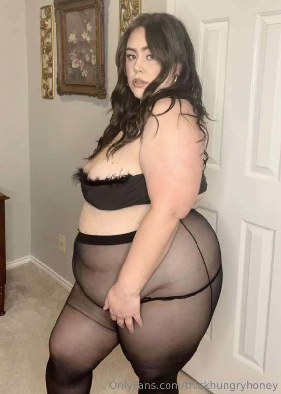 These do look hotter with all the new weight 🥵🐽
I’m so glad ..