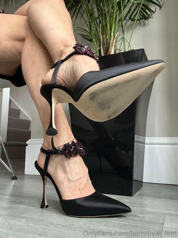 bornroyal_feet image #5