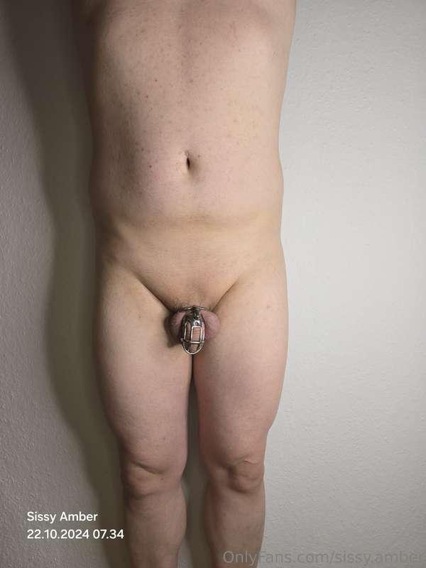 Day 22 of Locktober and my g-string for today.