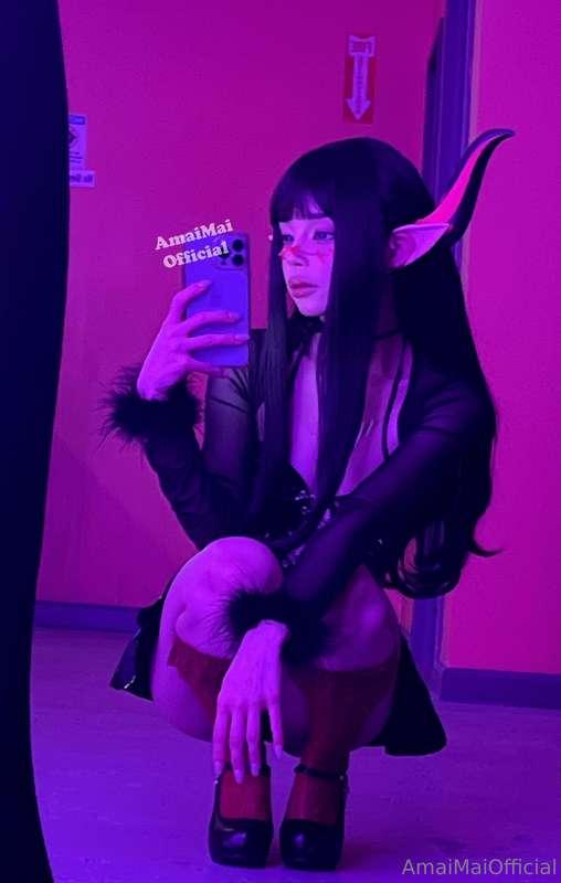 Halloween week so busy!! I went to an event and loved my cos..