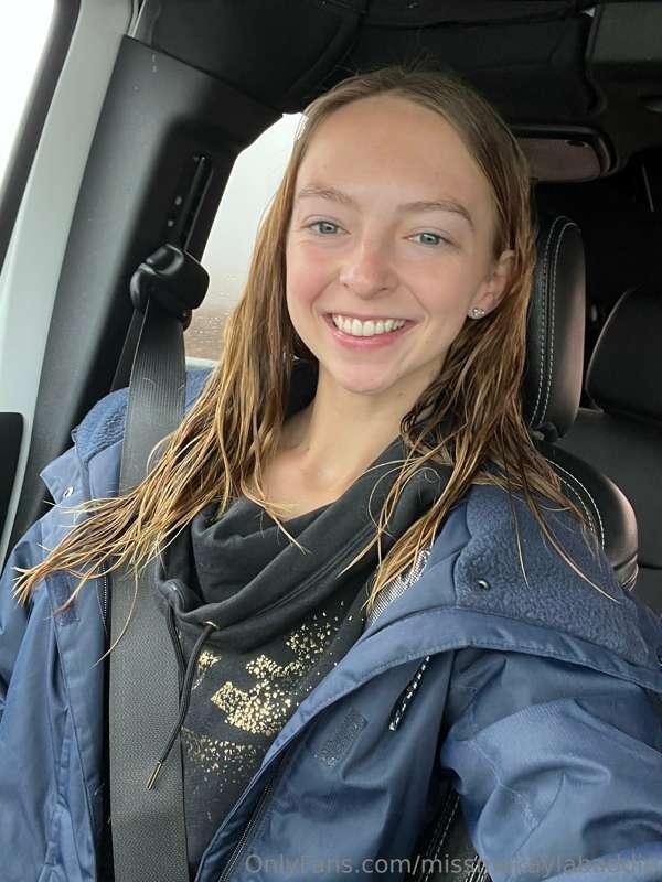 It’s very cold here can’t you tell😂 and my hair is wet so th..