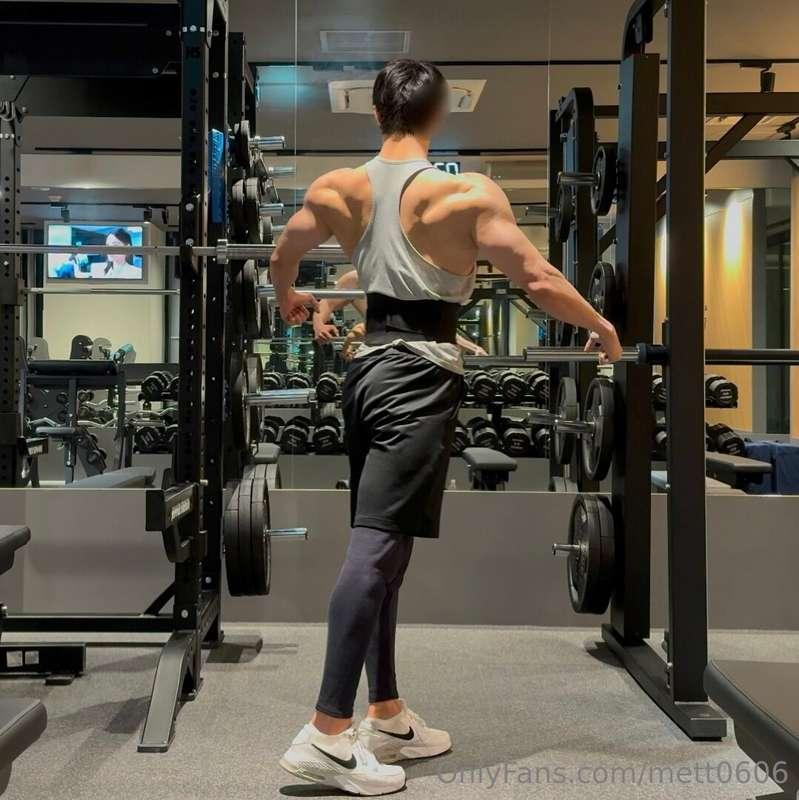 Back posing at the gym!