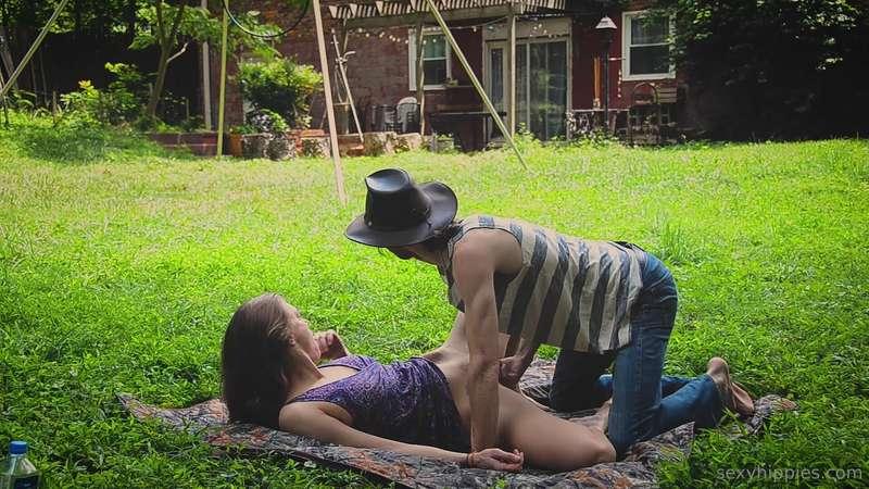 sexyhippies image #1
