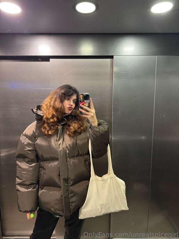 The first day of spring🌸, very soon all the down jackets wil..