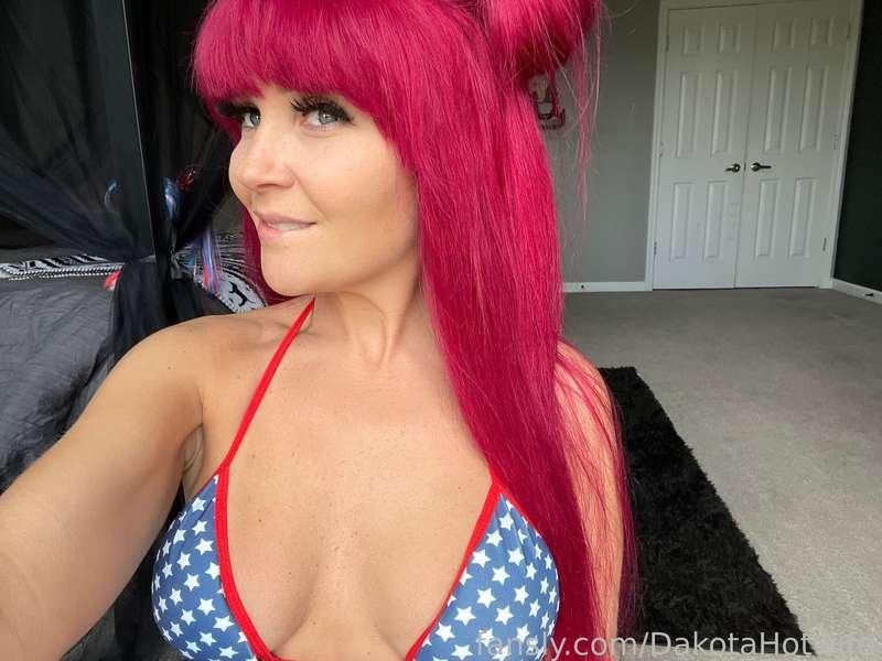 dakotahotwife image #60