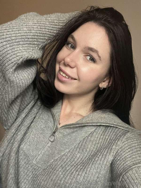 Hello! ✨ I’m Diana @fierce.flirt, and I absolutely love that..