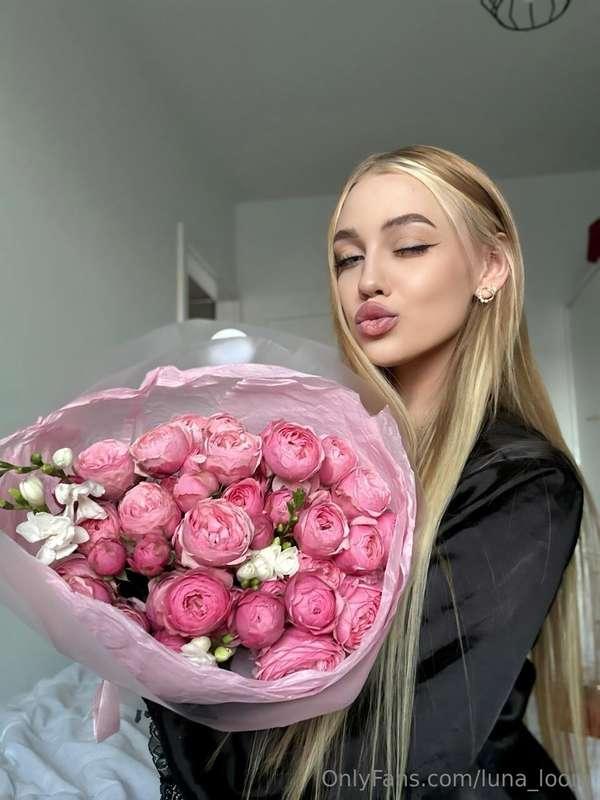Bought flowers for myself, was kinda hoping you’d get them f..