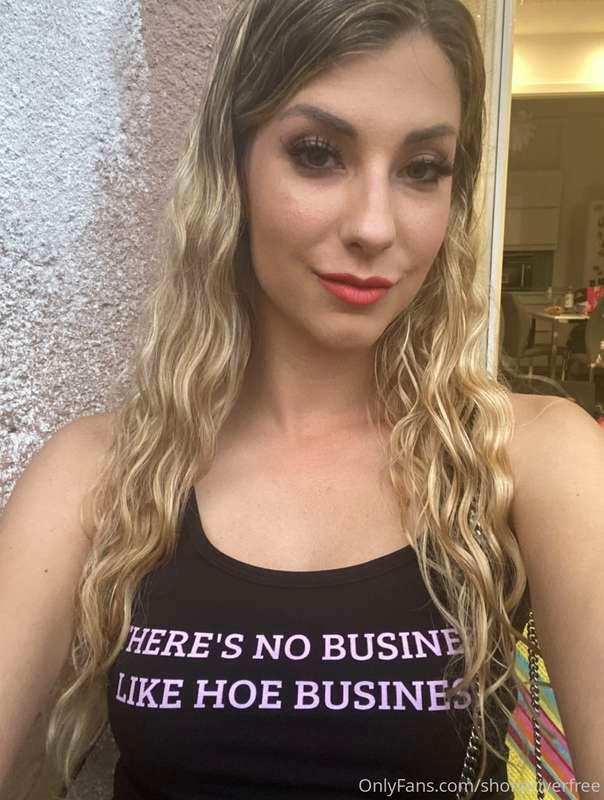 😈