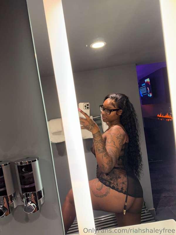I wanna fuckkk😩