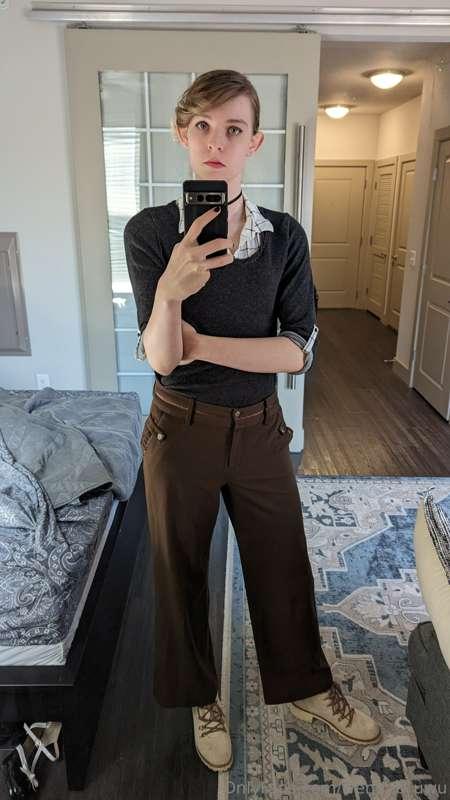 Day 16! Just went thrifting this weekend for some new cute f..