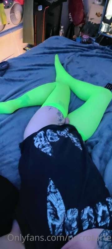 I'd feel a lot more comfy if I was covered in daddy's cum x...