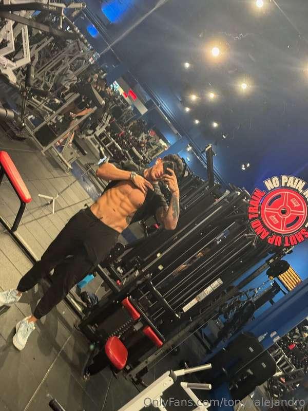 You ever free ball at the gym? 