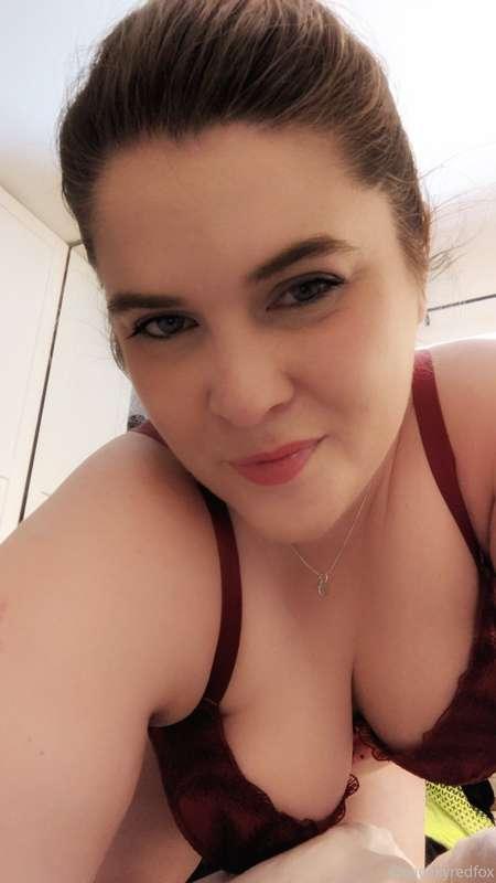 cheekyredfox image #0