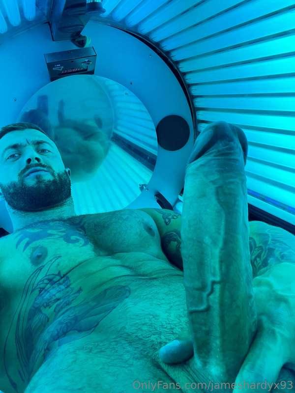 Would love to get blown in the sunbed 😈😈😈