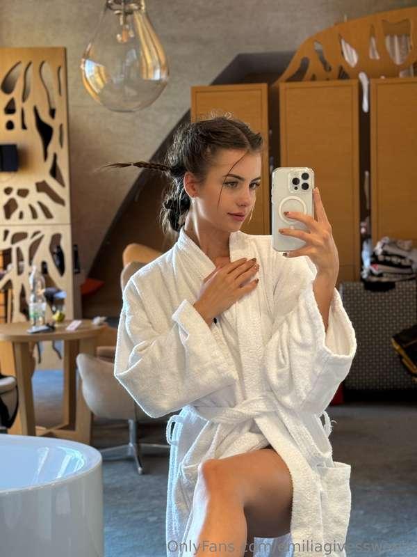 Kiss, fuck or marry me?? 😜