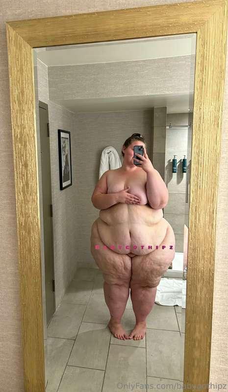 Don’t you just love a super thick women?✨💕 
•
Alsoooo don’t ..