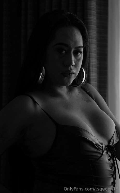 Rate me Daddy! 👉🏻 @tsqueen19 🖤