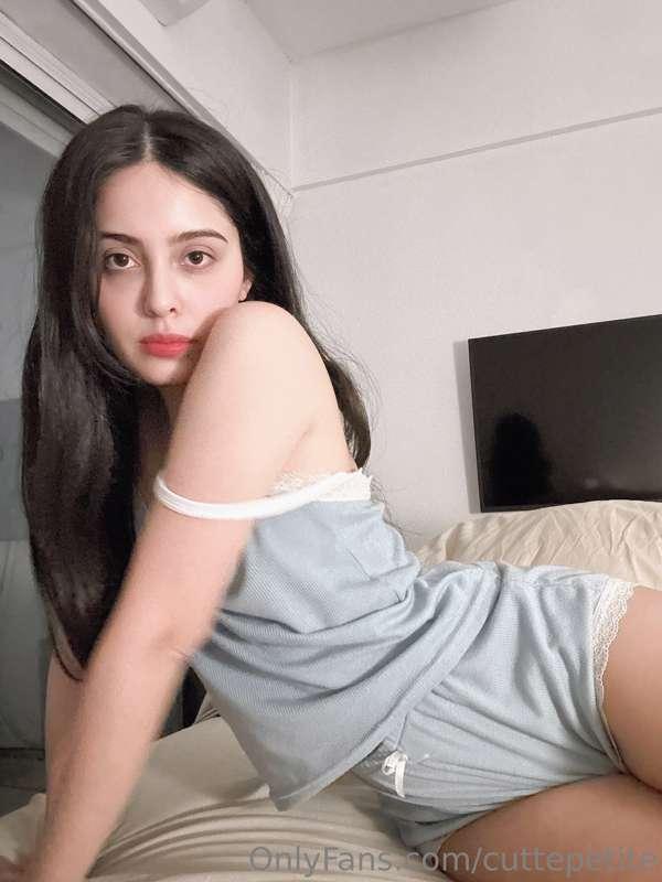 Hiiii 💕

lnstagram: cuttepetite
Twitter: cuttepetite
