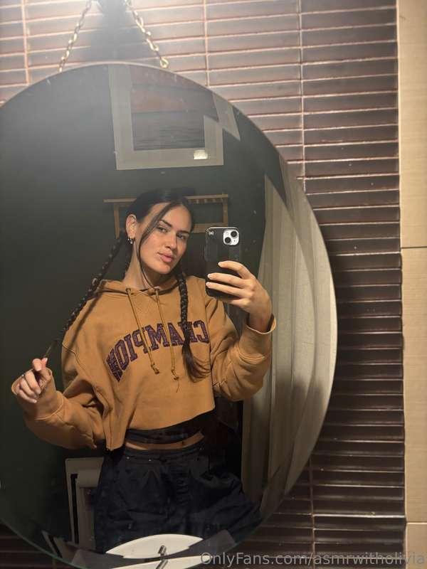 You have to believe in yourself when no one else does. 💥💗