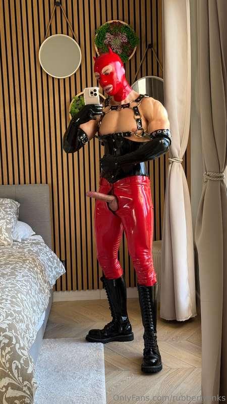 rubbertwinks image #1