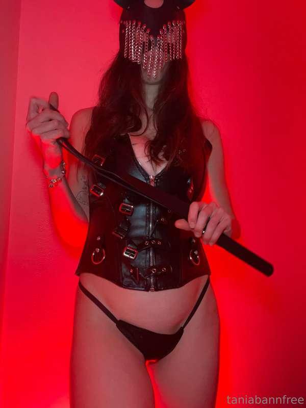 taniabannfree image #0