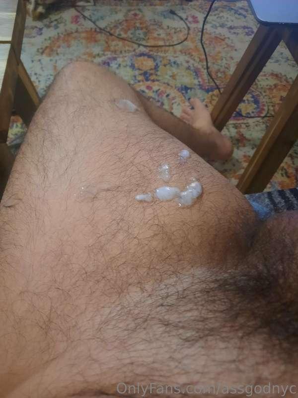 Sneaky work jerk. Need a slut in front of me on its knees