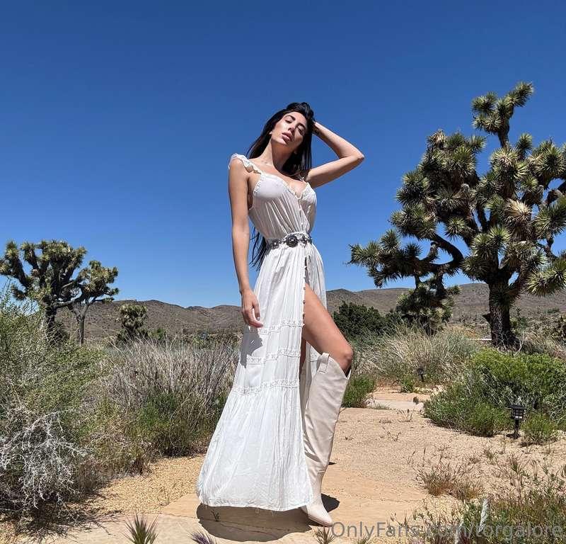 Happy Tori Tuesday 💋