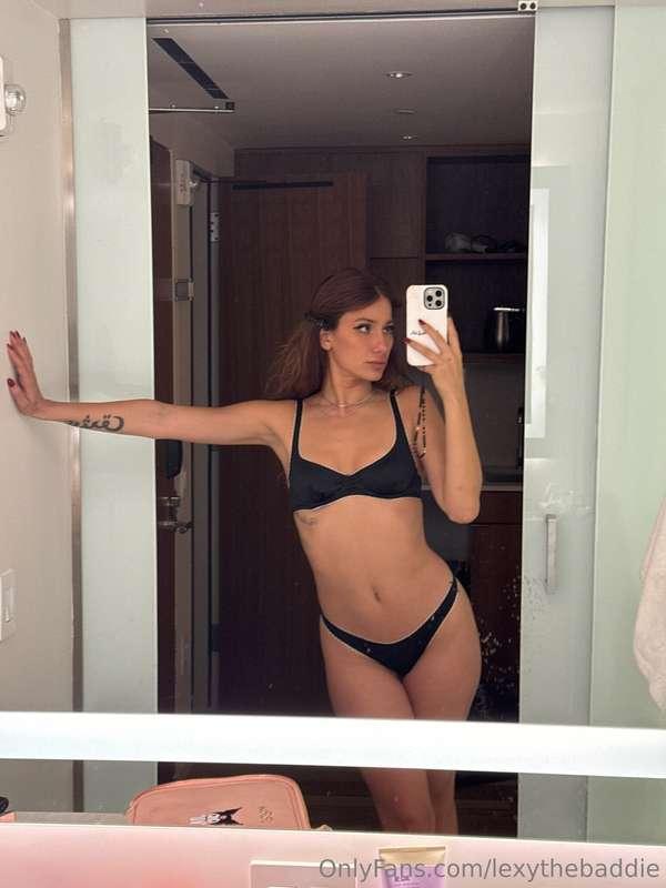 comment below what I should wear for my NY show today 🎤