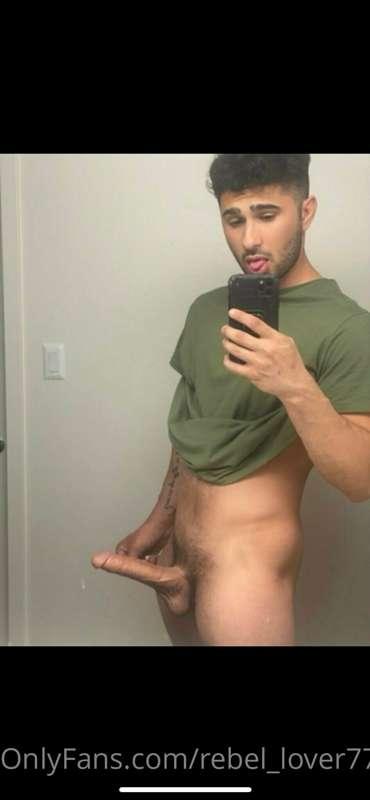 Go check him out!
https://onlyfans.com/zanewalker