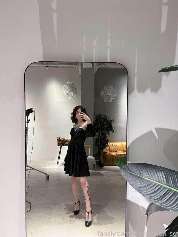 Perfect little black dress 🖤

#fyp #cute #teen #perfectbody #brunette #slimbody #sexy