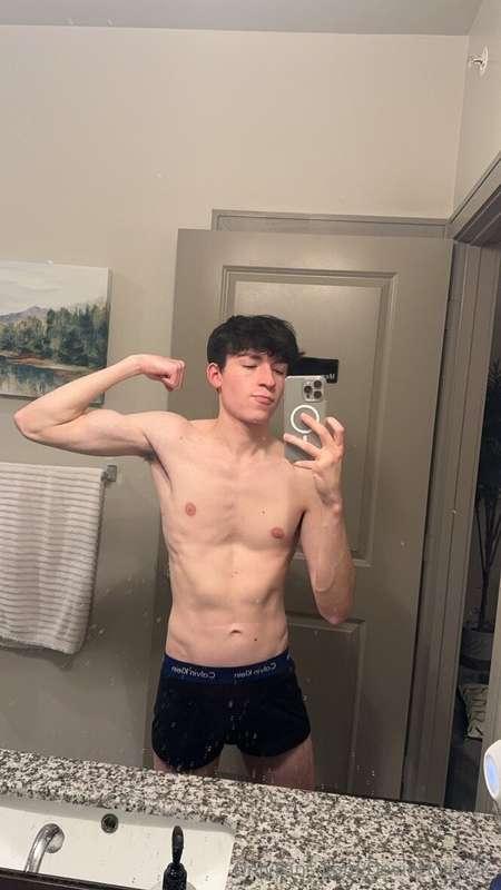 devinholtxxx image #0