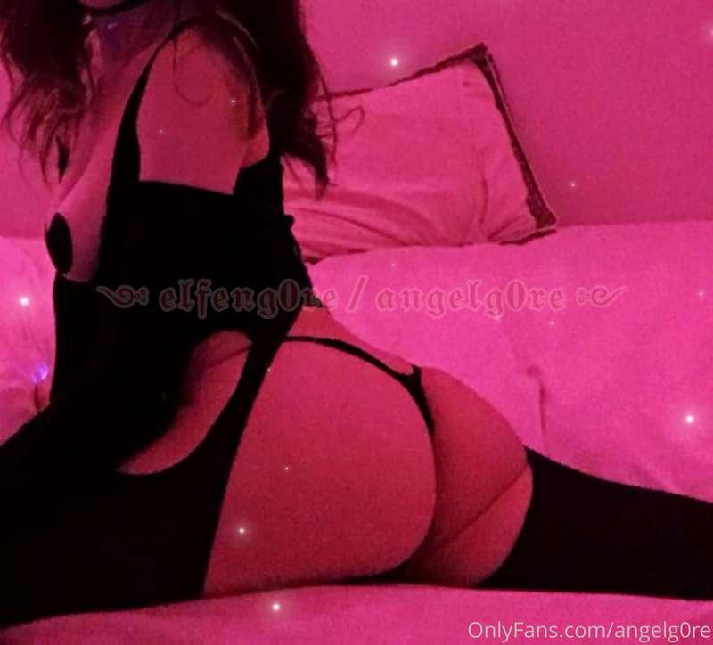 ｡･:*:･ﾟ★,｡ think u could break me in half?? ･:*:･ﾟ☆