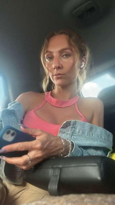 krisswife image #0