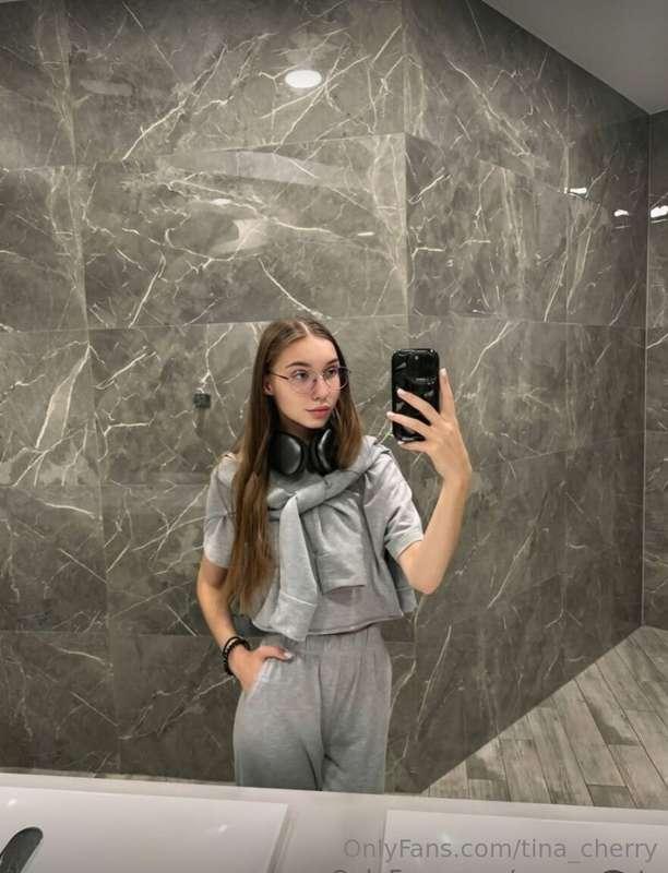 ✨FREE SUB @nikaredfox ✨ @bella.moore 𝐇𝐎𝐑𝐍𝐘 𝐑𝐈𝐆𝐇𝐓 𝐍𝐎𝐖 and wan..