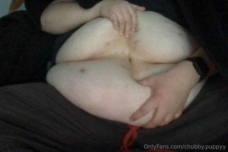 Cute hidden belly button <3