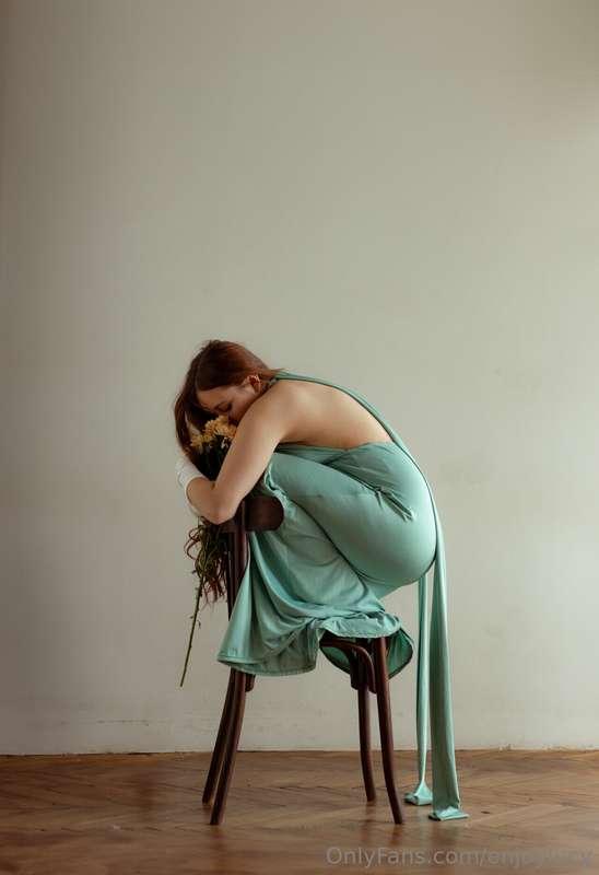 With these photos I wanted to show my femininity and tendern..
