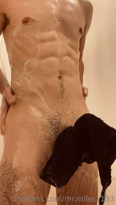 I heard you like watching me shower 🛁