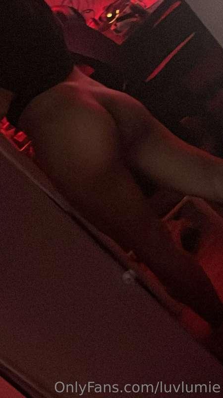 boywifeluci image #25