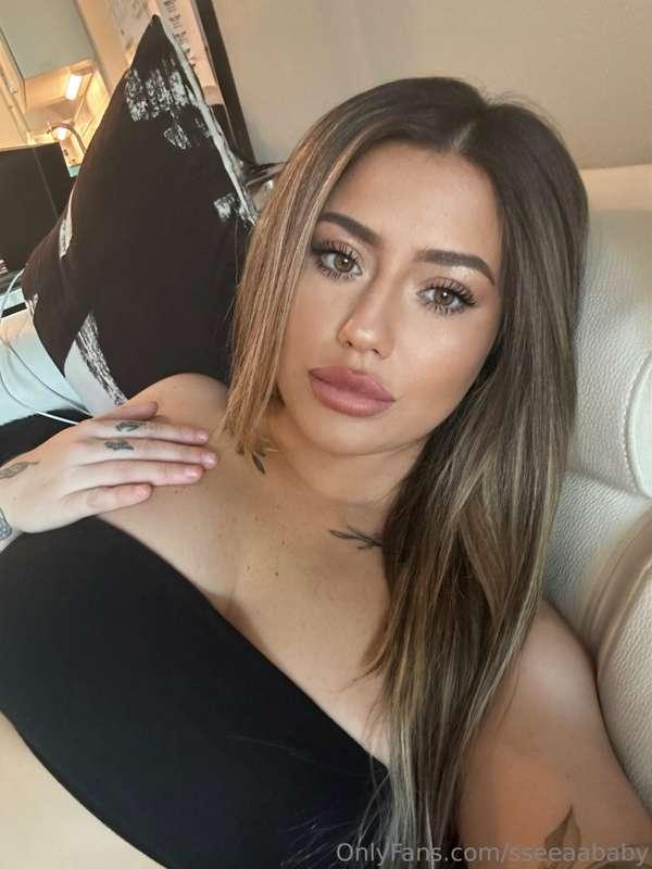 💋