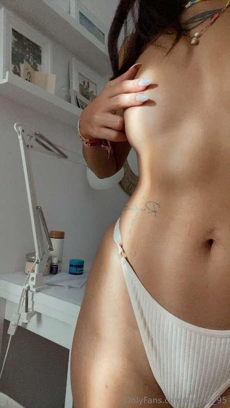 unlock my dirtiest secrets with just a message 😈 slide in an..