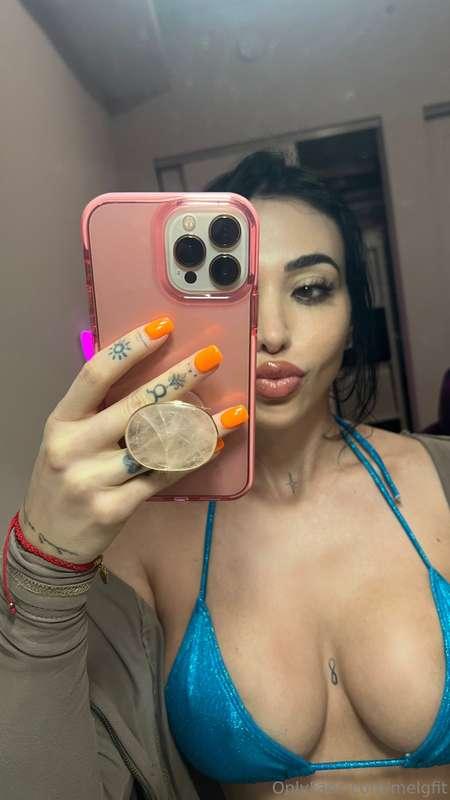 Just popping in to say hey😇