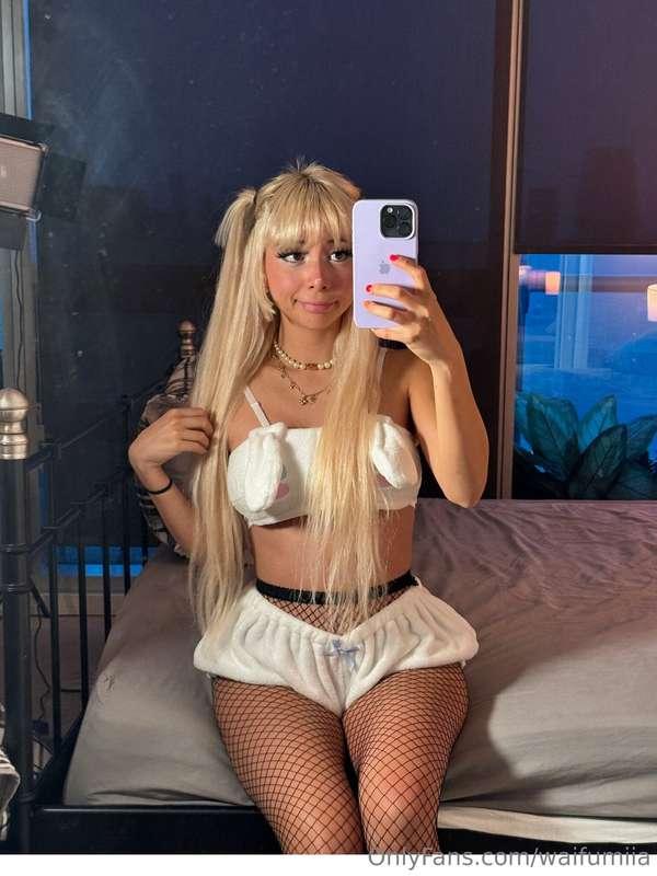 cute as a button 💓