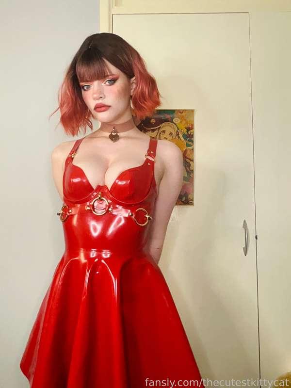 Do you think I look good in red latex? ❤️