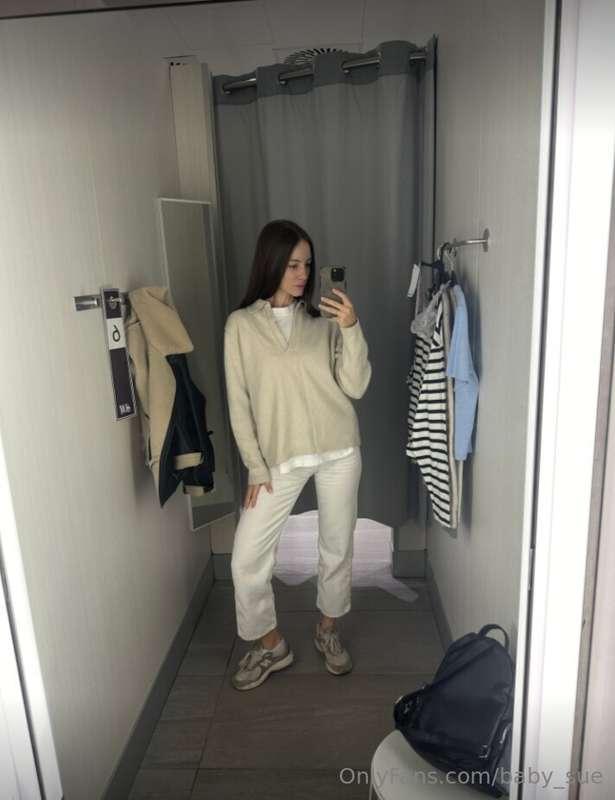 Decided to try something new and went for a cozy, casual loo..