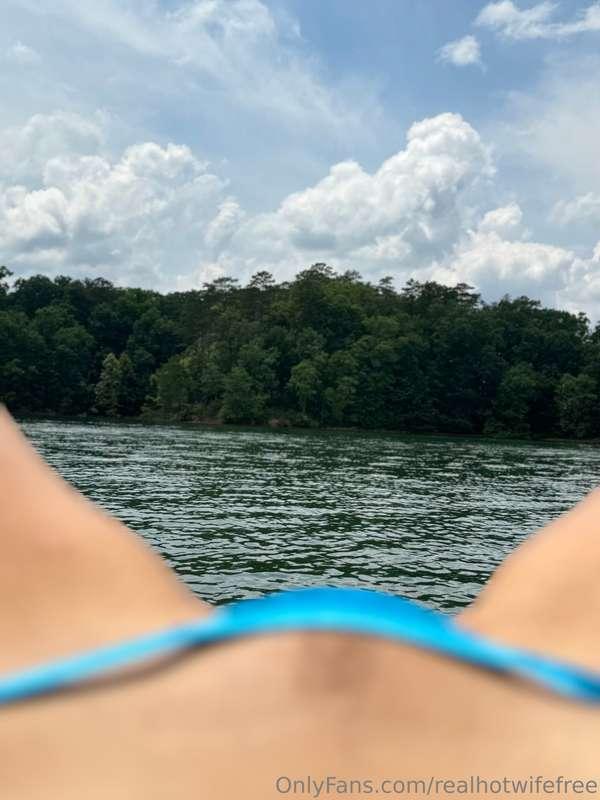 realhotwifefree image #0