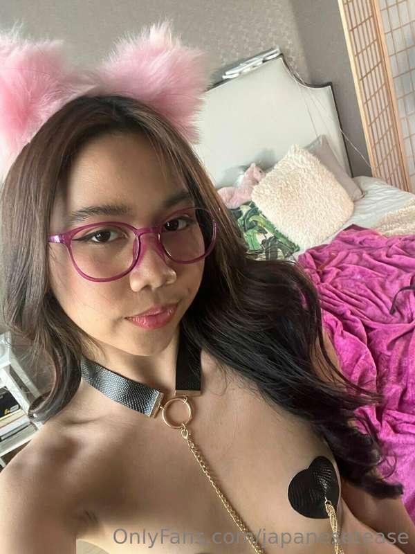 Nothing left to do.. I'm bored.. Let's play babe.. Check you..