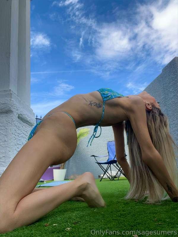 Let's do yoga on the bed ;) 